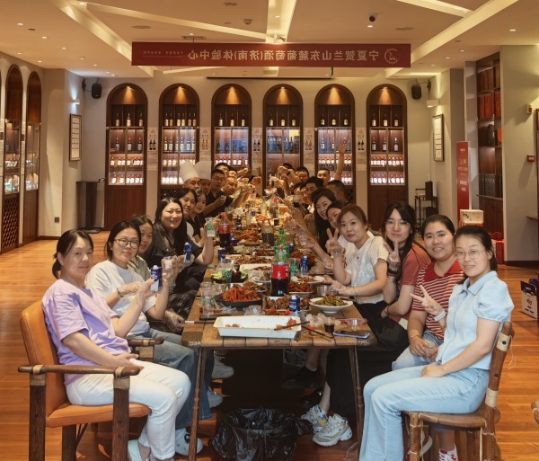 品味美食，凝聚力量——擇立燒烤party圓滿落幕